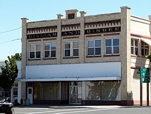 Gilliam and Bisbee Building - Heppner Oregon