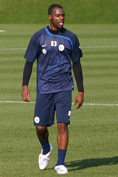 Grafite beim Training (cropped)