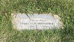 Grave of Eurreal Wilford Montgomery (1906–1985) at Oak Woods Cemetery, Chicago
