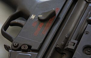HK MP5 (6110432280)