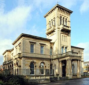 Hillfield House, Gloucester (geograph 3833102).jpg