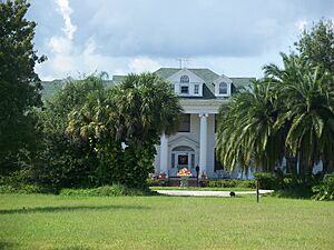 Kissimmee Colonial Estate01