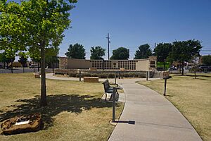 Lubbock April 2022 05 (Buddy and Maria Elena Holly Plaza)