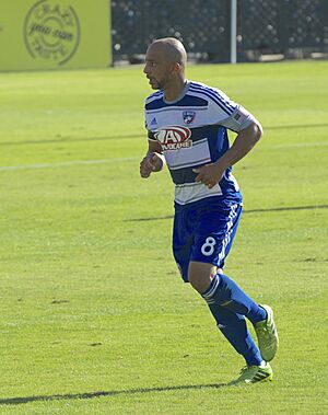 Peter Luccin 2.jpg