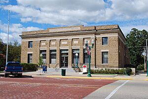 US post office 335 E Walworth Delavan