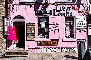 Vintage Temple Bar