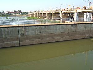 Chaophraya Staudamm 4