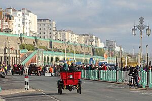 De Dion-Bouton 6 CV 1903 at Veteran car run 2012, Madeira Drive - geograph.org.uk - 3221426