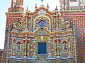 Detalle de la fachada del Templo de San Francisco Acatepec, Puebla, Pue. (1)