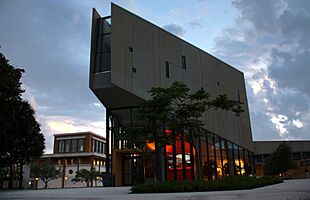 FIU College of Business Complex