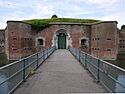 Fort Brockhurst entrance.JPG