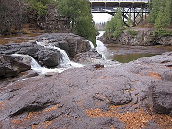 Gooseberry River at upper falls, October 2011.jpg