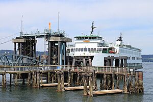 MV Kittitas at Mukilteo Ferry Terminal (17960607616)