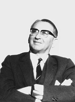 Menachem Avidom