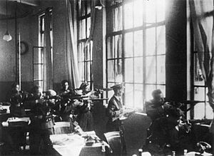 Republican troops during the July 1936 uprising in Barcelona (2)
