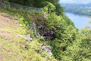 Shikellamy State Park cliff