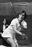 Tennis Nederland tegen Verenigde Staten in Den Haag Navratilova in aktie, Bestanddeelnr 930-9118 (cropped)