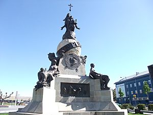 Valladolid-Plaza de Colón-1-Monumento a Cristóbal Colón.jpg