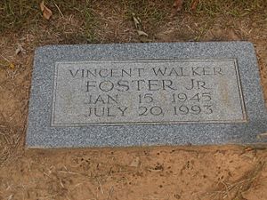 Vince Foster grave IMG 1511