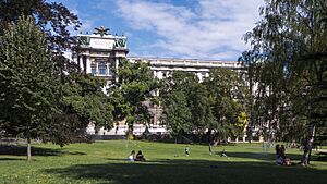 Wien 01 Burggarten j