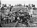 Workers on the first bridge at Murray Bridge(GN02716)