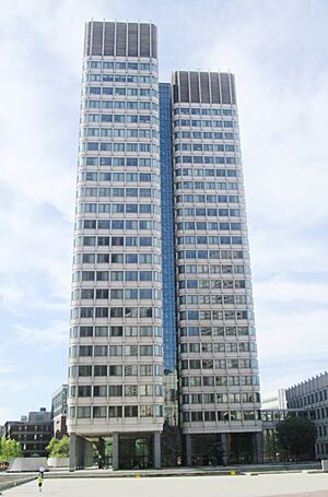 2017 John F. Kennedy Federal Building towers