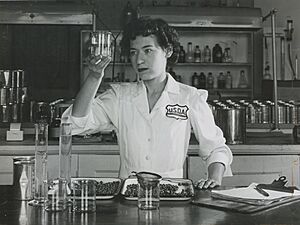 Consumer Reports - product testing - brine test for canned peas (cropped)