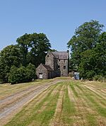 Earlstoun Castle.jpg