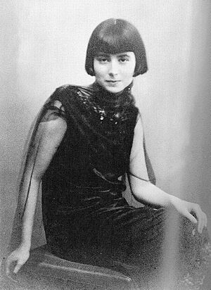 Friederike (Friedl) Roth nee Reichler, circa 1920