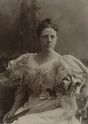 Mary Pauline (Foster) du Pont,1849-1902