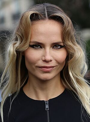Natasha poly miu miu (cropped).jpg