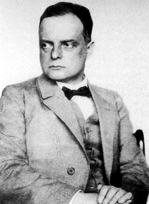 Paul Klee by Hugo Erfurth, 1927.jpg