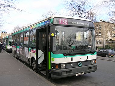 RATP 138 Porte de Clichy.JPG