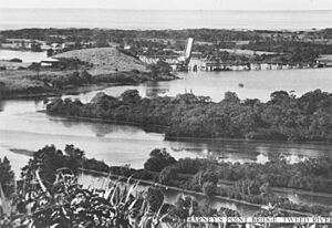StateLibQld 1 389237 Barneys Point Bridge on the Tweed River, ca. 1937