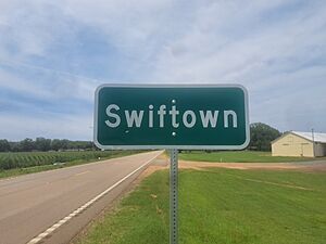 SwiftownMSHighwaySign.jpg