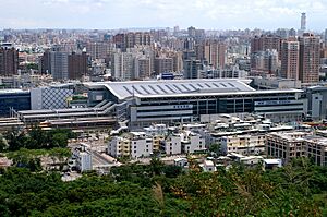 THSR Zuoying Station and TRA New Zuoying Station 20080712