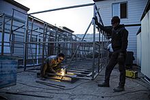 کارگاه ساخت کانکس برای مناطق زلزله زده کرمانشاه در زمستان90، منطقه ازگله Earthquake Kermanshah. Iran