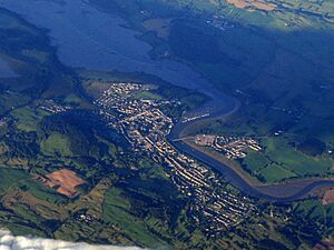 Aerial view of Kirkcudbright & the River Dee (geograph 3644499).jpg