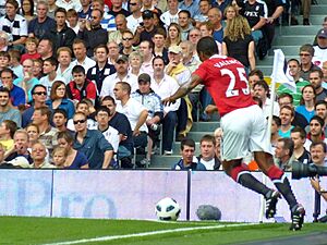 Antonio Valencia corner kick