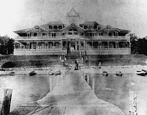 Fox Lake IL - Mineola Hotel