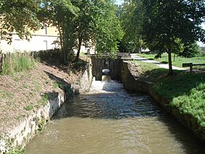 France Canal du Midi rigole de la plaine