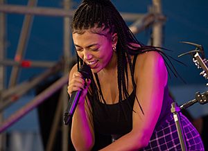 Mahalia (singer) Facts For Kids