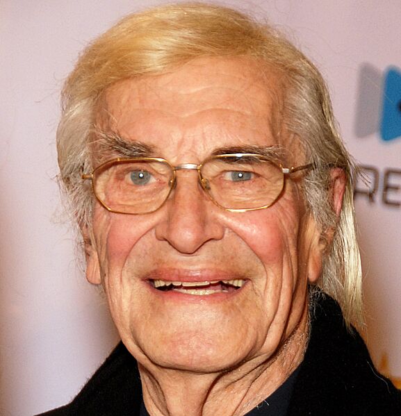 Martin Landau 2010 (cropped)