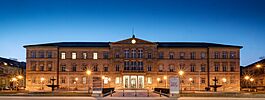 Neue Aula in Tübingen zur blauen Stunde 2019