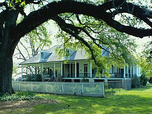 Oakland Plantation house