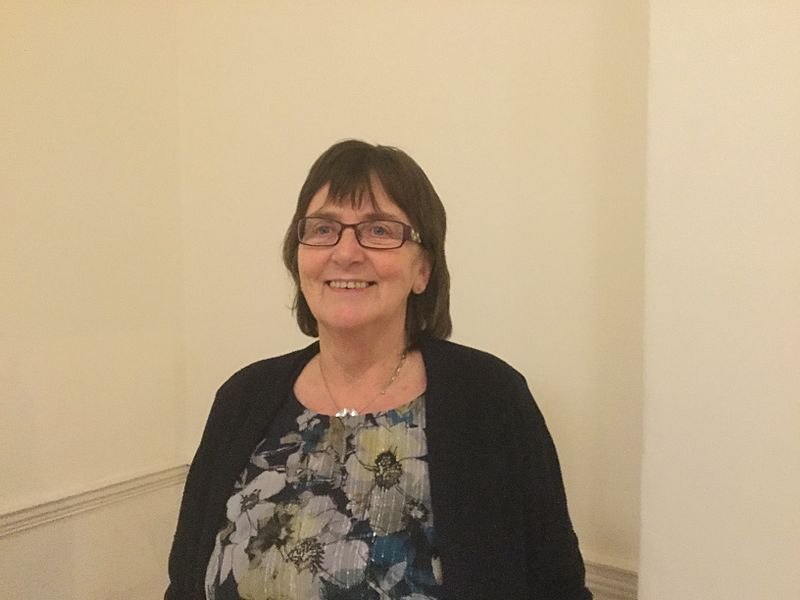 Áine Ní Ghlinn