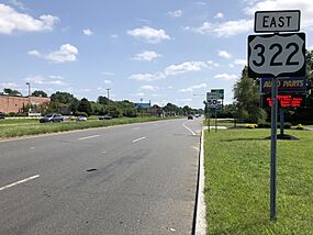 2018-08-26 13 46 41 View east along U.S. Route 322 (Black Horse Pike) just east of New Jersey State Route 42 and Gloucester County Route 536 Spur (Sicklerville Road) in Monroe Township, Gloucester County, New Jersey