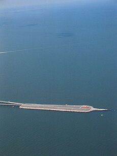 AerialviewoftheChesapeakeBayBridgeTunnel