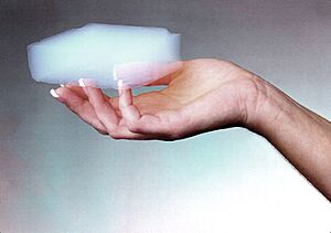 Aerogel hand