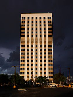 Bank of the West Tower Albuquerque 2012.jpg